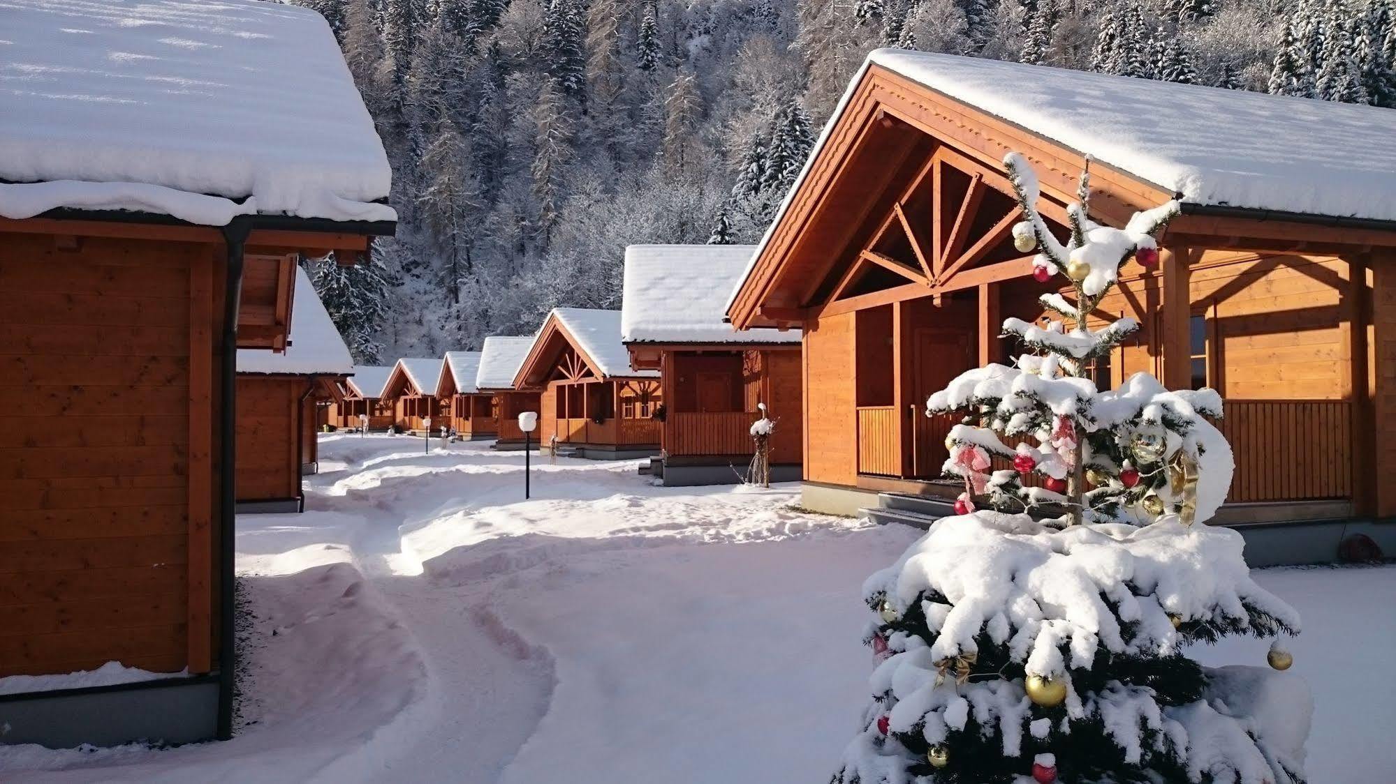 Chaletdorf Zellersee 마이스호펜 외부 사진